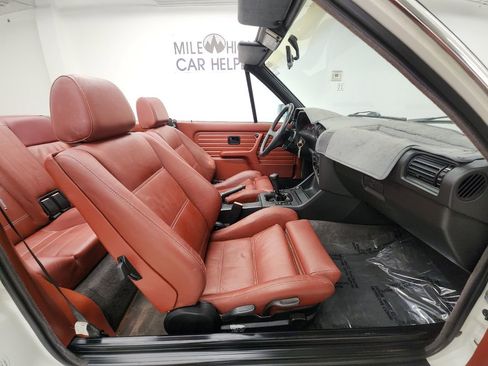 Used 1987 BMW 325i Convertible image 34
