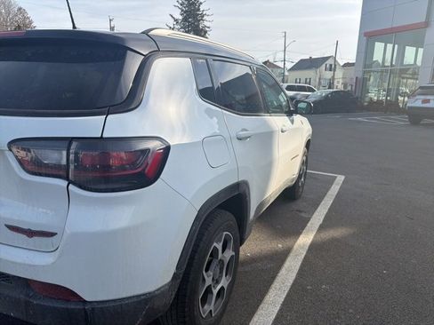 Used 2022 Jeep Compass Trailhawk w/ Trailhawk Elite Group image 2