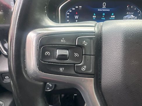 Used 2025 Chevrolet Silverado 1500 LT AWD/4WD image 12