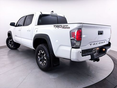 Used 2021 Toyota Tacoma TRD Off-Road w/ Technology Package RWD image 3
