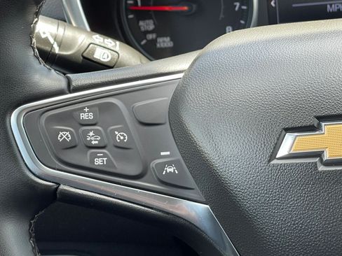 Used 2024 Chevrolet Equinox LT FWD image 30