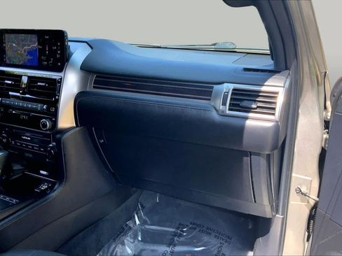 Used 2022 Lexus GX 460 Premium w/ Premium Plus Package AWD/4WD image 19