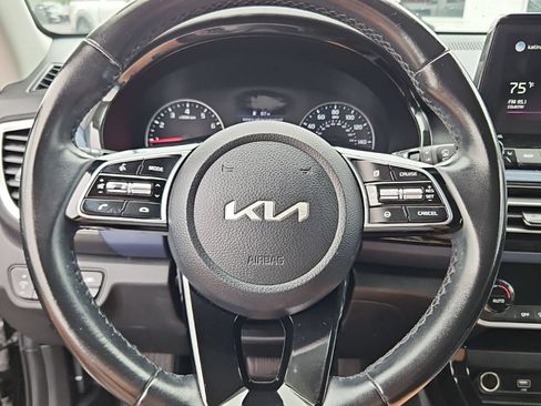 Used 2022 Kia Seltos Nightfall Edition AWD/4WD image 9