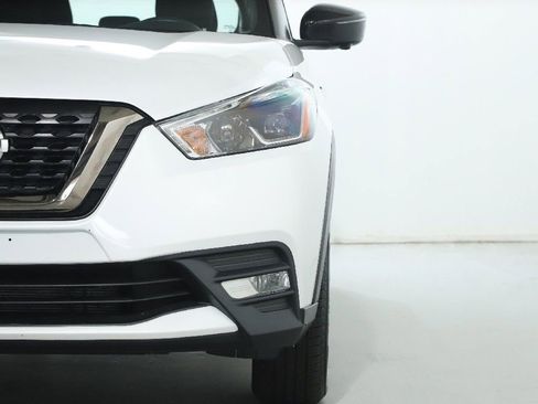 Used 2019 Nissan Kicks SR FWD image 8