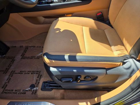 Used 2024 Lexus RZ 300e Premium FWD image 10