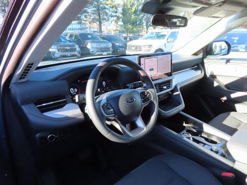 New 2026 Ford Explorer Active image 8