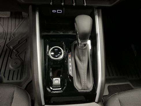 New 2026 Chevrolet Colorado LT image 16