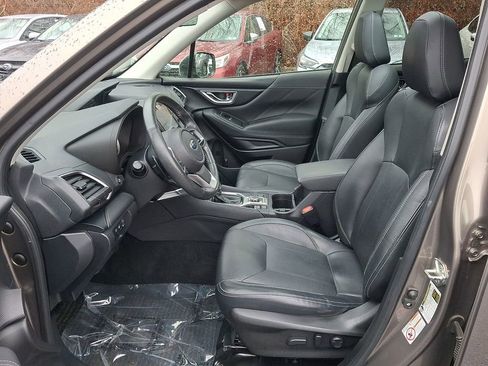 Used 2019 Subaru Forester Touring image 14