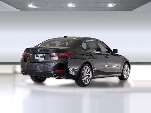 Used 2023 BMW 330i Sedan w/ Parking Assistance Package RWD image 8