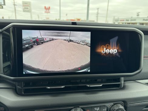 New 2026 Jeep Wrangler Unlimited Rubicon image 20