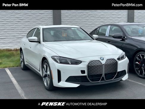 New 2026 BMW i4 eDrive40 w/ Premium Package RWD image 1