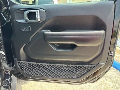 Used 2021 Jeep Gladiator Mojave w/ LED Lighting Group AWD/4WD image 53