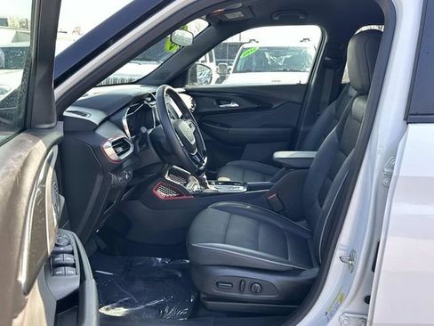 Used 2023 Chevrolet TrailBlazer RS image 17
