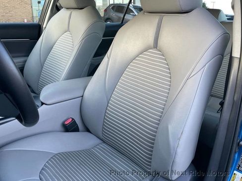 Used 2018 Toyota Camry SE image 15