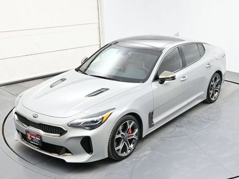 Used 2019 Kia Stinger GT1 image 37