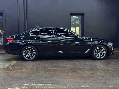 Used 2018 BMW 530i w/ Premium Package image 9