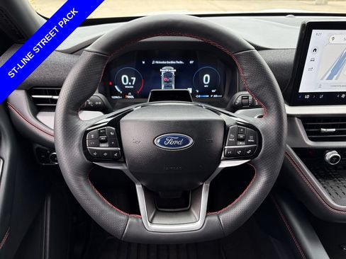Certified 2025 Ford Explorer ST-Line w/ Premium Package RWD image 15