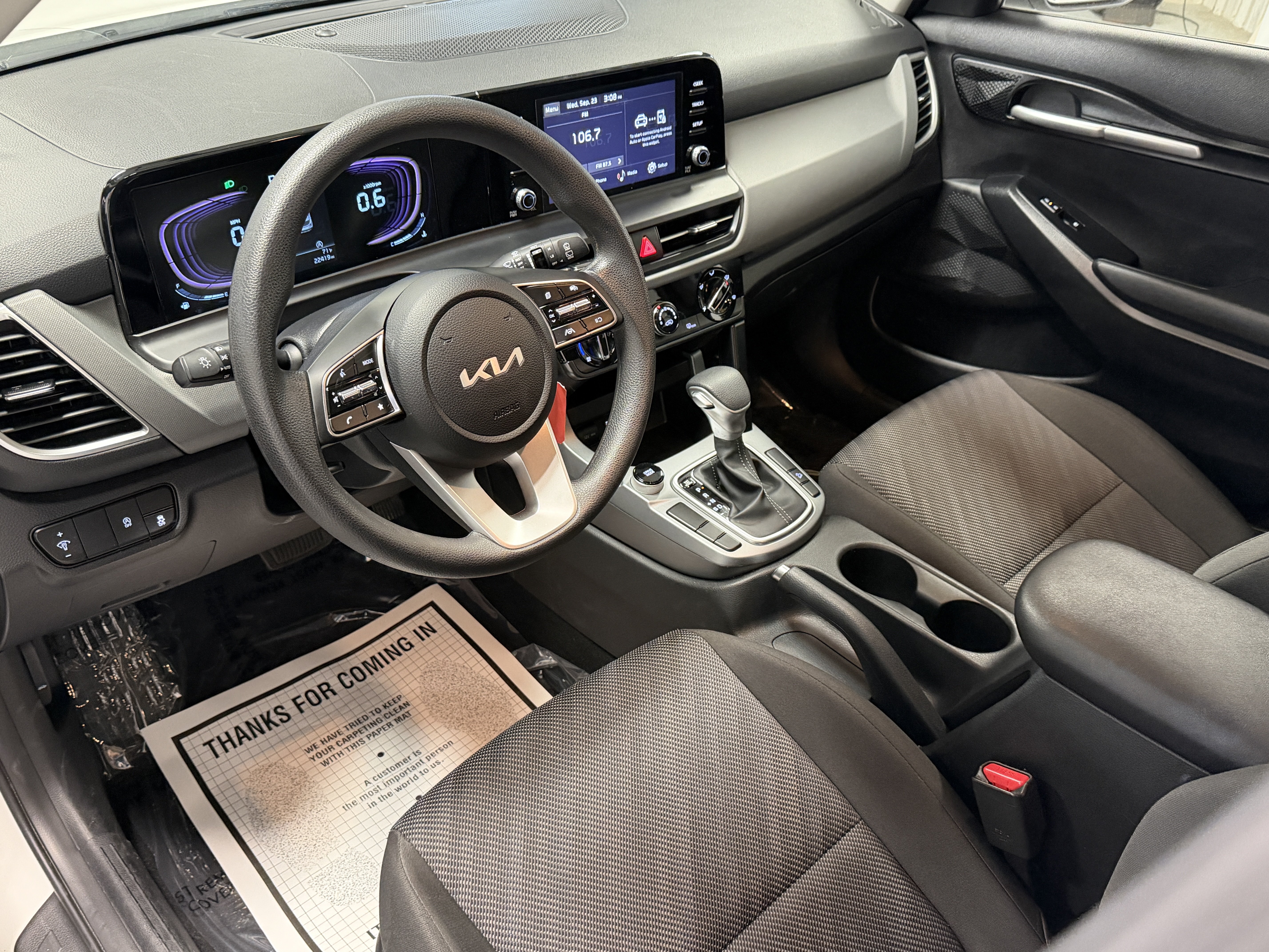 Used 2026 Kia Seltos LX FWD image 4
