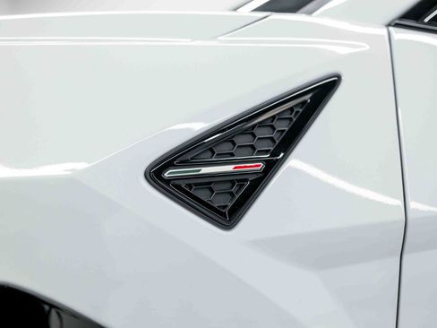 Used 2020 Lamborghini Urus image 29