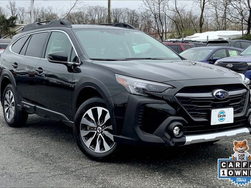 Certified 2025 Subaru Outback Limited image 2
