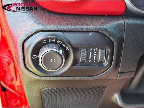 Used 2018 Jeep Wrangler Unlimited Rubicon AWD/4WD image 20