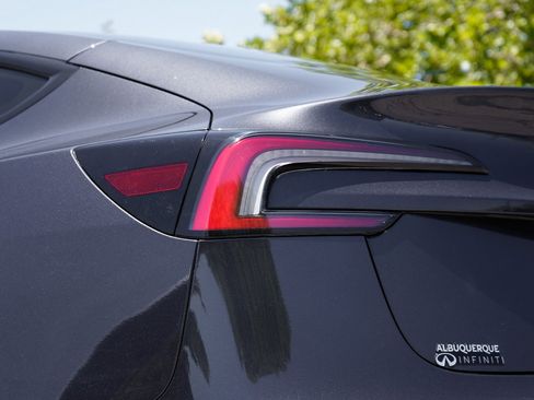 Used 2025 Tesla Model 3 Long Range AWD/4WD image 8