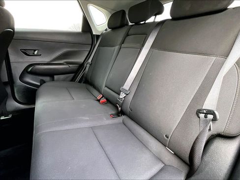 Used 2025 Hyundai Kona SEL AWD/4WD image 35