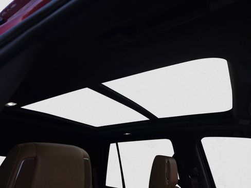 Used 2021 Cadillac Escalade Sport w/ LPO, ONYX Package image 18