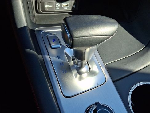 Used 2021 Genesis G70 3.3T image 22