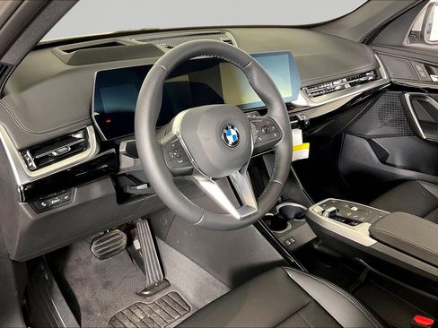 New 2026 BMW X1 xDrive28i w/ Technology Package AWD/4WD image 10