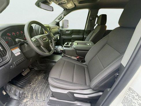 New 2026 GMC Sierra 2500 Pro w/ Convenience Package AWD/4WD image 8