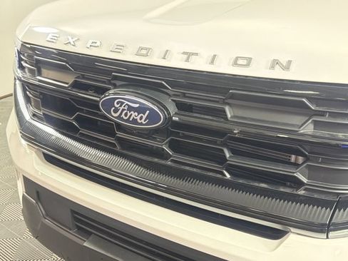 Certified 2025 Ford Expedition Active RWD image 34