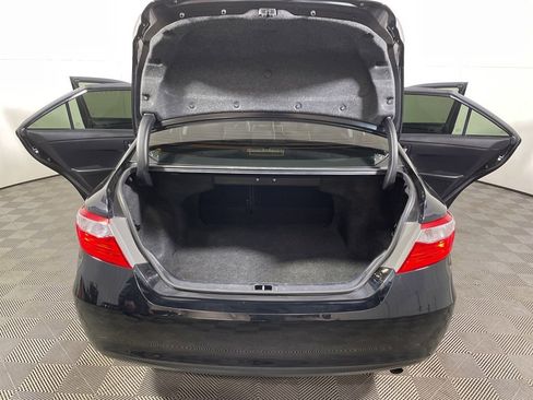 Used 2017 Toyota Camry LE image 21