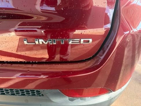 Used 2022 Jeep Compass Limited AWD/4WD image 14