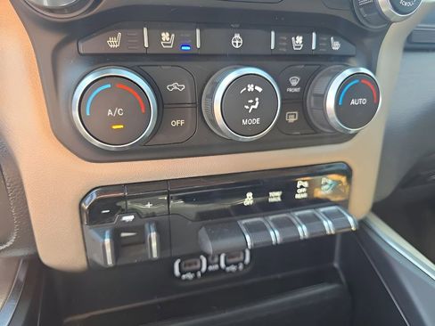 Used 2020 RAM 1500 Laramie image 16