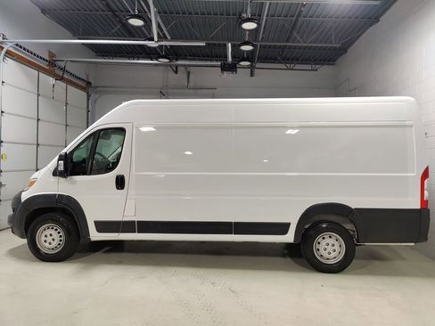 Used 2023 RAM ProMaster 3500 w/ Driver Convenience Group FWD image 17