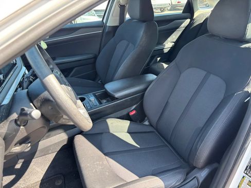 Used 2021 Kia K5 LXS FWD image 11