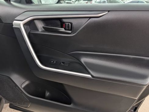Used 2024 Toyota RAV4 LE FWD image 31