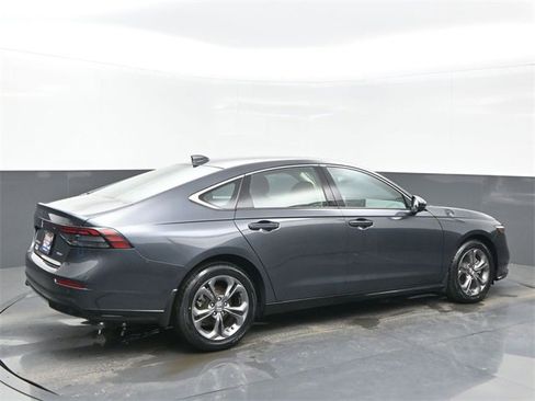 Certified 2023 Honda Accord EX-L image 6