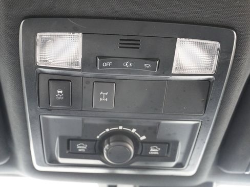 Used 2019 Toyota Tacoma TRD Off-Road image 35