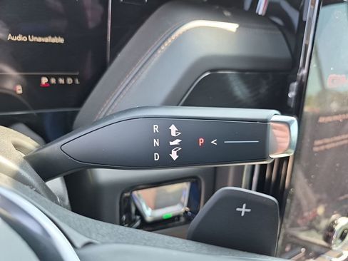 New 2026 GMC Yukon XL AT4 w/ AT4 Preferred Package image 38