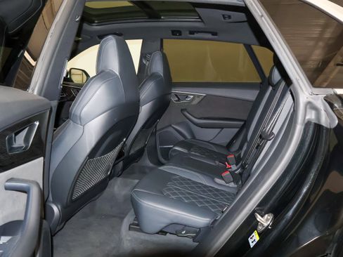 Used 2022 Audi SQ8 Premium Plus AWD/4WD image 25