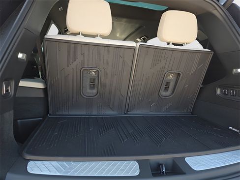 New 2026 Cadillac Vistiq Sport w/ LPO, Floor Liner Package image 11