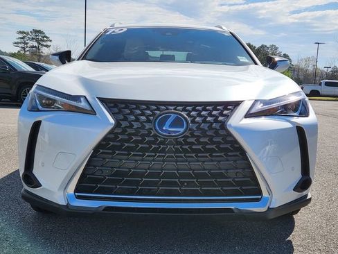 Used 2019 Lexus UX 250h w/ Premium Package image 8