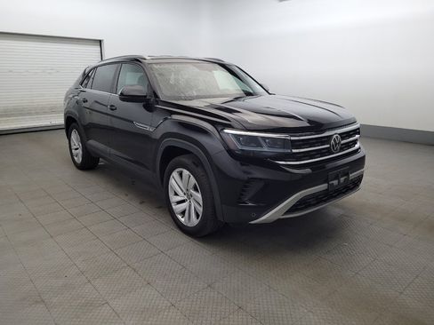 Used 2020 Volkswagen Atlas Cross Sport SE w/ Towing Package image 13