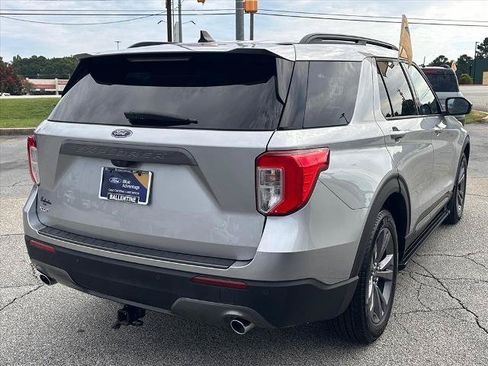 Certified 2023 Ford Explorer XLT w/ Equipment Group 202A RWD image 3