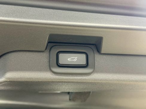 Used 2022 Land Rover Discovery HSE R-Dynamic image 31