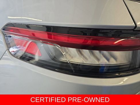Used 2025 Jeep Grand Cherokee L Limited w/ Luxury Tech Group II AWD/4WD image 36