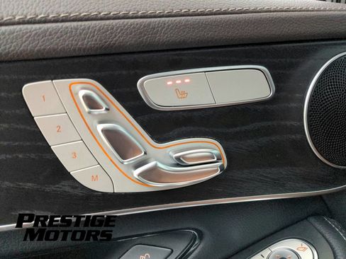 Used 2018 Mercedes-Benz GLC 300 4MATIC image 21