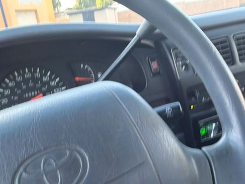Used 2000 Toyota Tacoma 2WD Xtracab image 19
